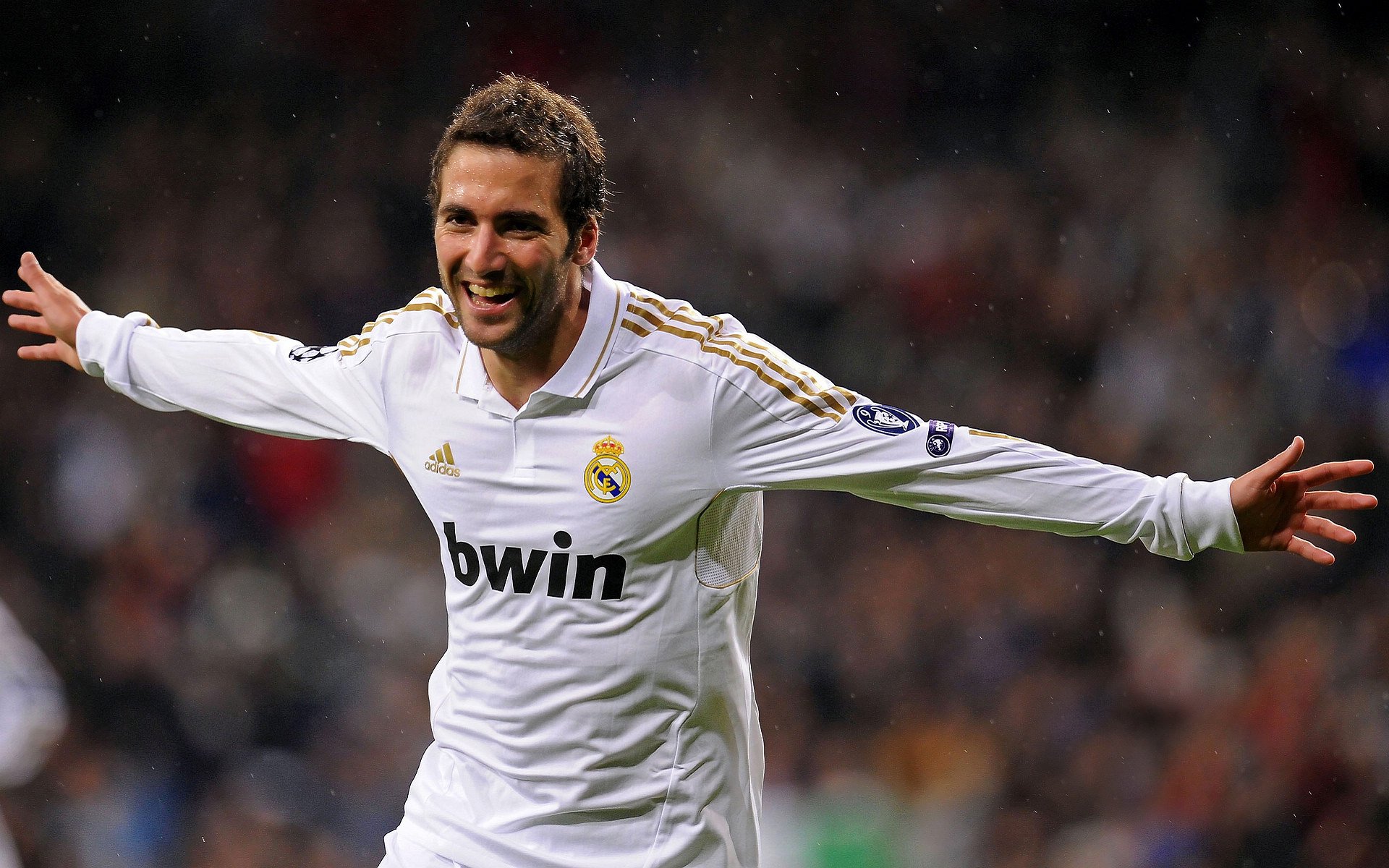 东决关键战焦点战，威尔士冲垮雷恩，一场跨越时空的胜利隐喻