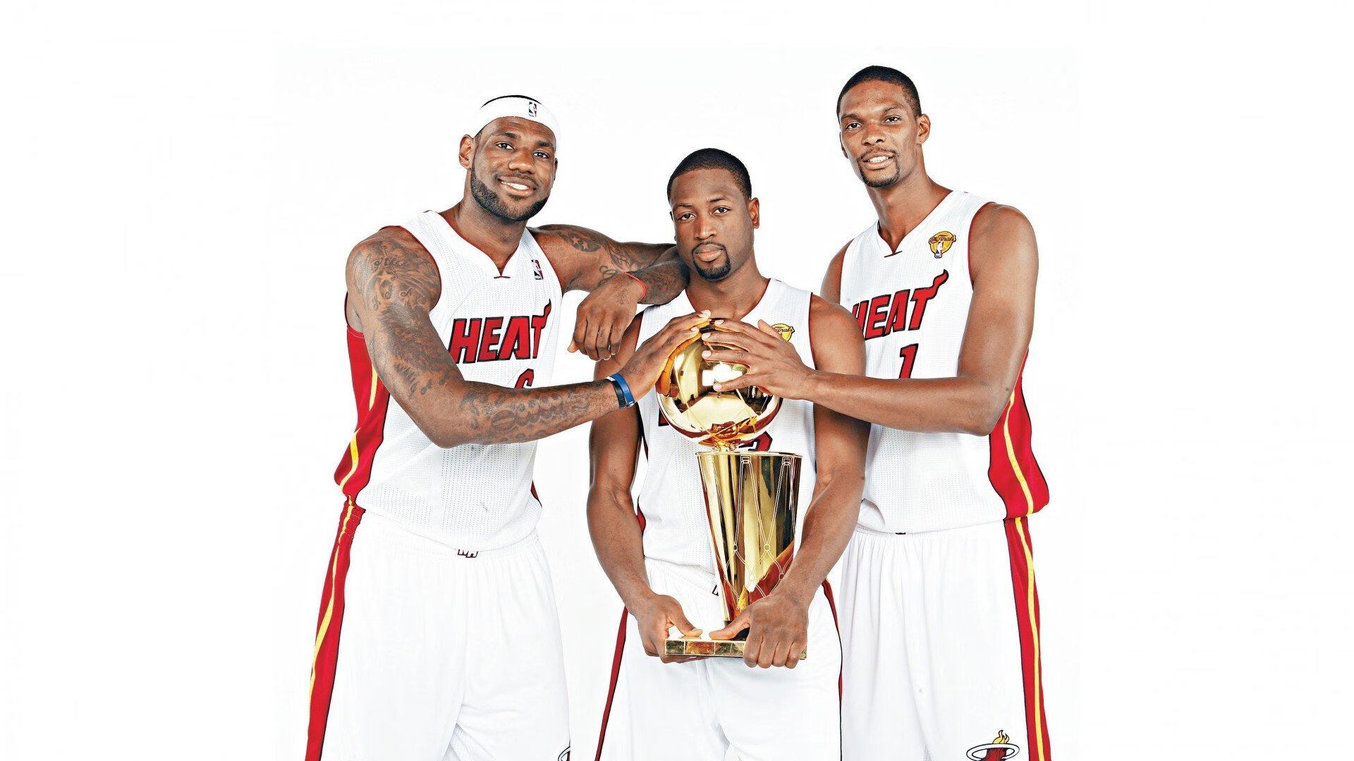 伊拉克对阵荷兰，奥斯梅恩完成自我救赎，当足球成为战争废墟上的和解诗篇